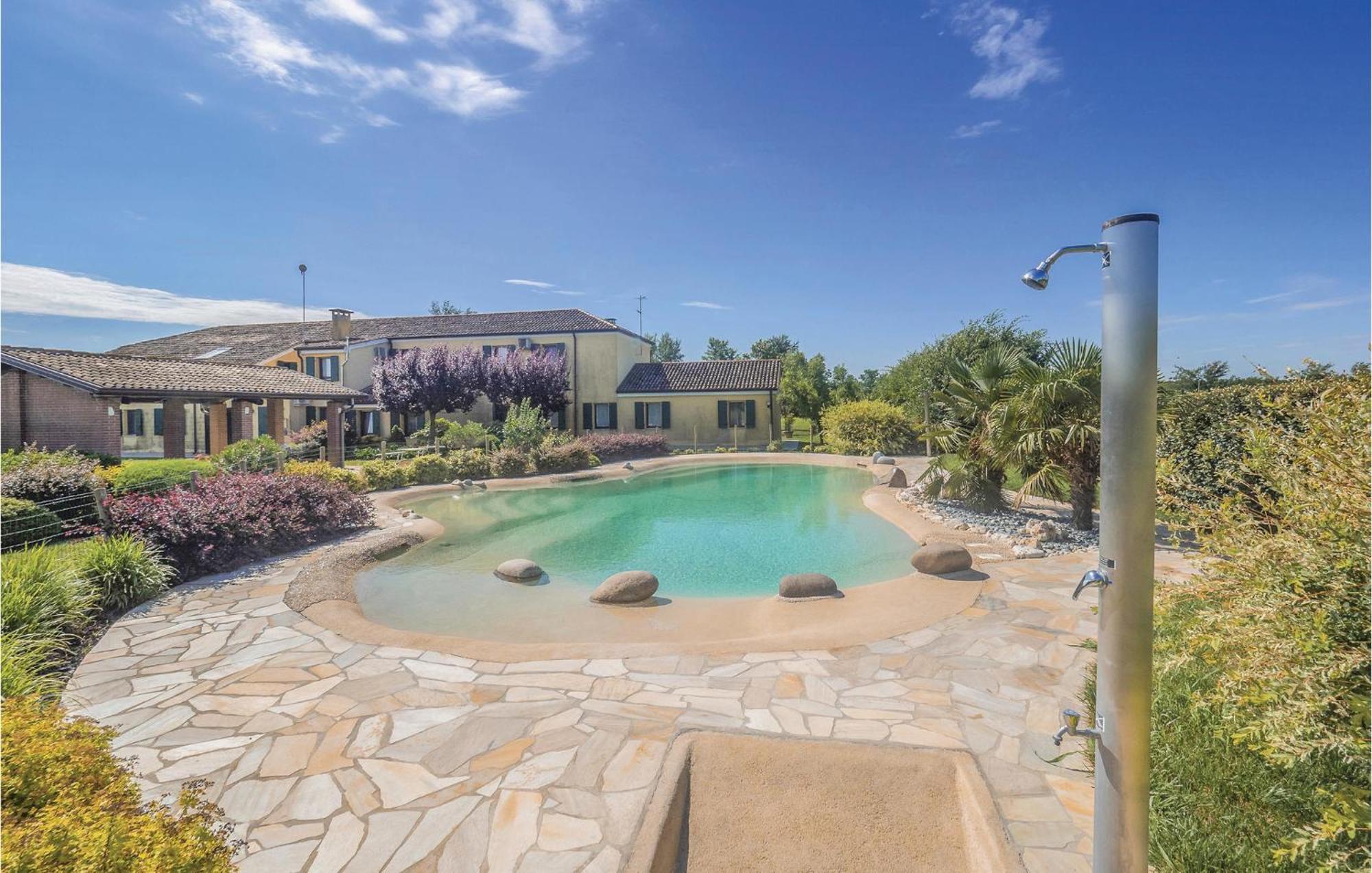Awesome Home In Ariano Nel Polesine With Kitchen San Basilio 외부 사진